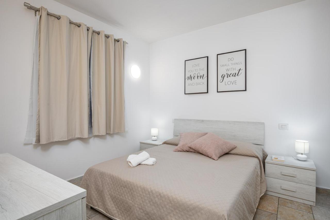 Casa Vacanze Lo Squalo Olbia Buitenkant foto
